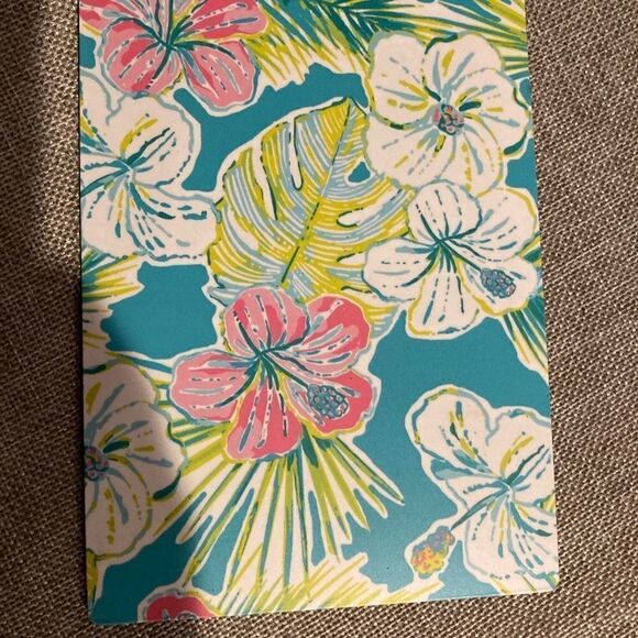 Lilly Inspired Magnet  - Picture 4 of 4